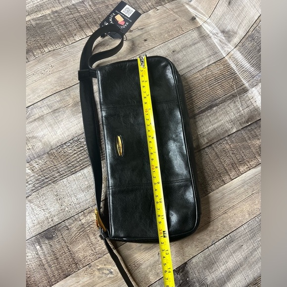 Oroton black leather shoulder handbag - Picture 15 of 15